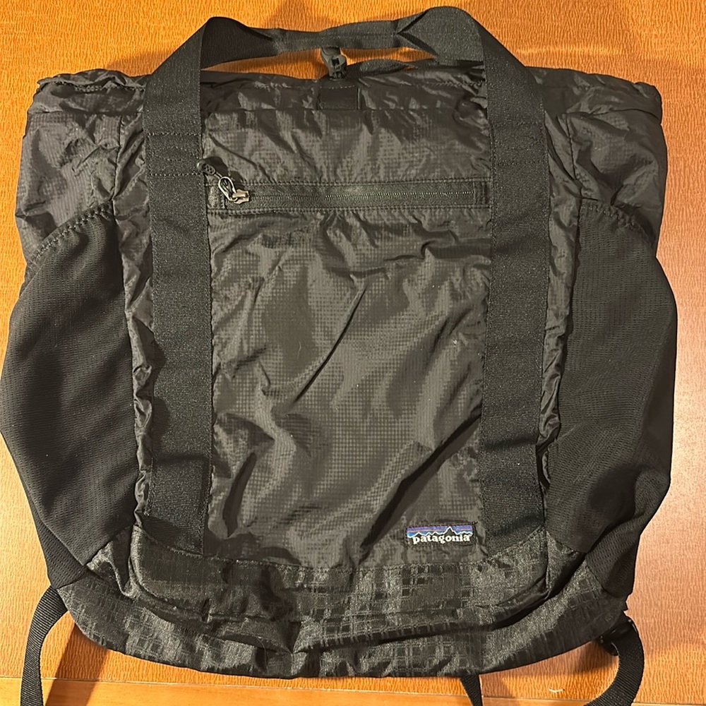 Black Patagonia Packable Backpack (Ultralight Black Hole)